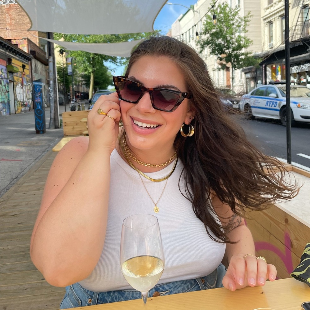 Meet your Posher, Alyssa